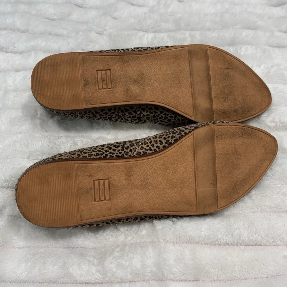 TOMS Leopard Cheetah Animal Print Slip On Flats Shoes Womens Size 9